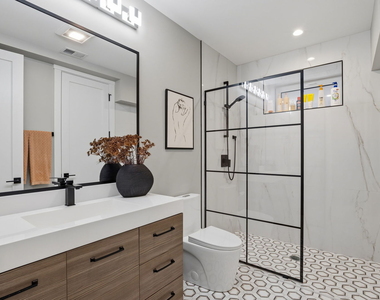 2137 W Ohio Street - Photo Thumbnail 25