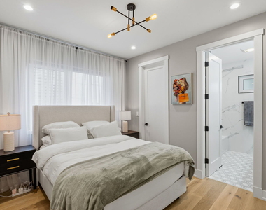 2137 W Ohio Street - Photo Thumbnail 14