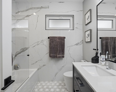 2137 W Ohio Street - Photo Thumbnail 17