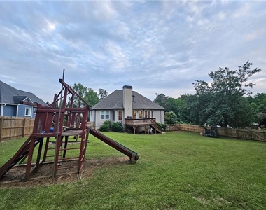 144 Hunters Trace - Photo Thumbnail 30
