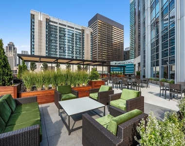512 N Mcclurg Court - Photo Thumbnail 24