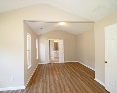 1334 Ambercrest Way - Photo Thumbnail 11