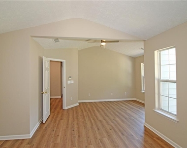 1334 Ambercrest Way - Photo Thumbnail 14