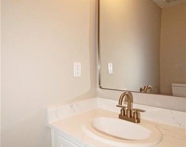 1334 Ambercrest Way - Photo Thumbnail 10