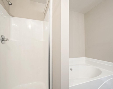 2045 Lake Shore Overlook Nw - Photo Thumbnail 23