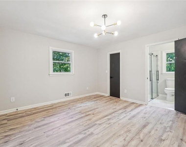 2653 Amy Court - Photo Thumbnail 18