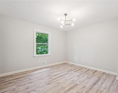 2653 Amy Court - Photo Thumbnail 11
