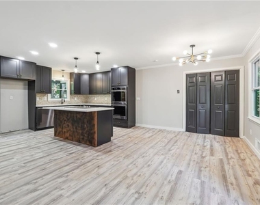 2653 Amy Court - Photo Thumbnail 16