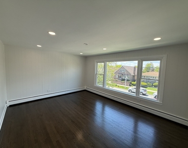 6029 S Keating Avenue - Photo Thumbnail 1
