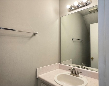 3547 Peachtree Corners Circle - Photo Thumbnail 12