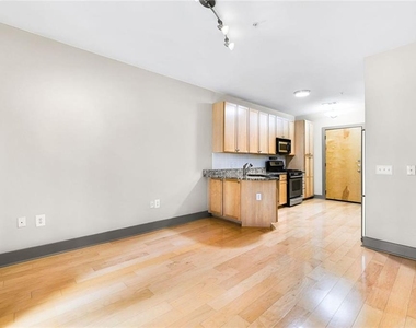 799 Hammond Drive - Photo Thumbnail 2