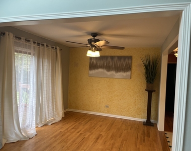 16501 Nottingham Court - Photo Thumbnail 2