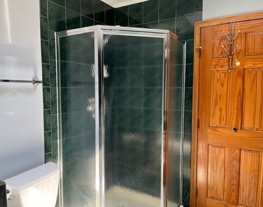 16501 Nottingham Court - Photo Thumbnail 8