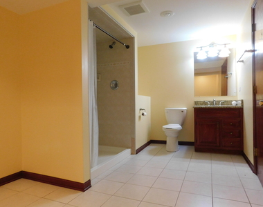 16501 Nottingham Court - Photo Thumbnail 15