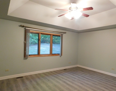 16501 Nottingham Court - Photo Thumbnail 6
