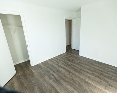 2761 Rockdale - Photo Thumbnail 7