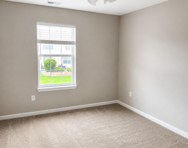 639 Florence Street - Photo Thumbnail 5
