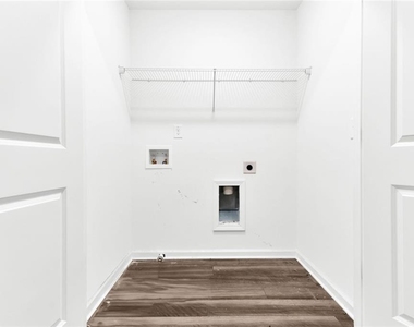 328 Penn Station Way - Photo Thumbnail 12