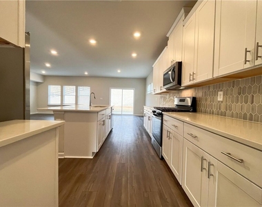 6003 Hickory Crk Ct - Photo Thumbnail 6