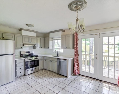 4647 Candlewyck Way - Photo Thumbnail 3