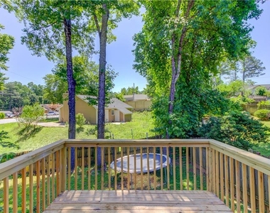 4647 Candlewyck Way - Photo Thumbnail 5