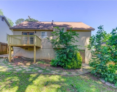 4647 Candlewyck Way - Photo Thumbnail 13