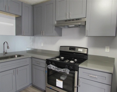 835 Heritage Valley Road - Photo Thumbnail 9
