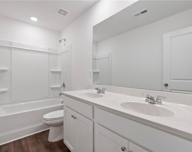 15 Constitution Avenue - Photo Thumbnail 26