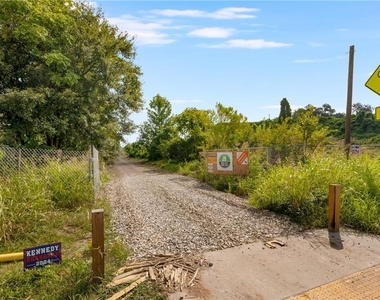 827 Turpin Avenue Se - Photo Thumbnail 16