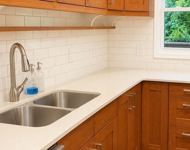 827 Turpin Avenue Se - Photo Thumbnail 6