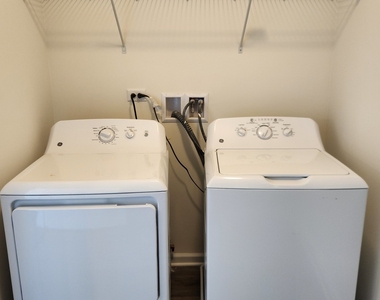 4444 Monroe Court - Photo Thumbnail 7