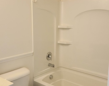 4444 Monroe Court - Photo Thumbnail 14