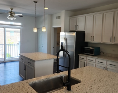 4444 Monroe Court - Photo Thumbnail 3