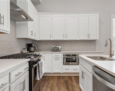 613 Stickley Oak Way - Photo Thumbnail 21