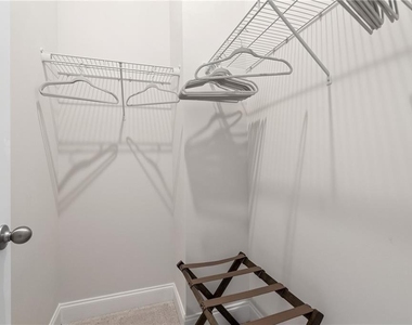613 Stickley Oak Way - Photo Thumbnail 10