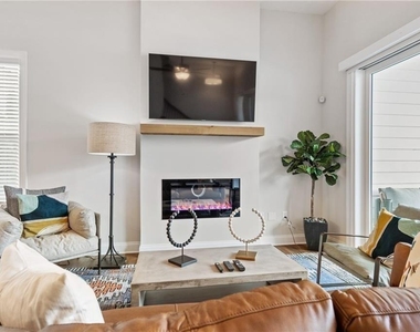 613 Stickley Oak Way - Photo Thumbnail 15