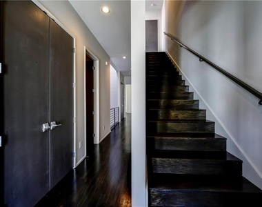 721 Longleaf Drive Ne - Photo Thumbnail 10