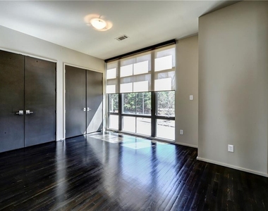 721 Longleaf Drive Ne - Photo Thumbnail 8