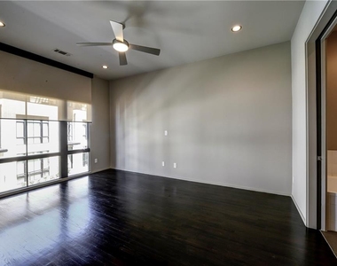 721 Longleaf Drive Ne - Photo Thumbnail 11