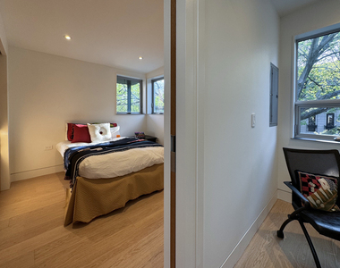 1317 N Leavitt Street - Photo Thumbnail 14