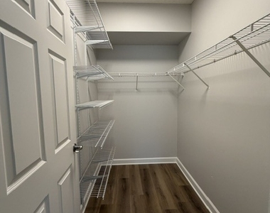 390 W Mahogany Court - Photo Thumbnail 6
