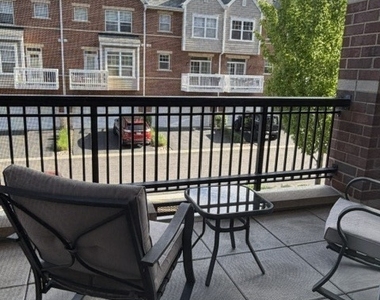 390 W Mahogany Court - Photo Thumbnail 10