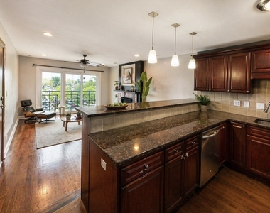 5658 W 63rd Street - Photo Thumbnail 3