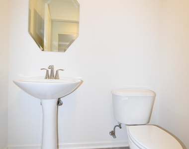 2945 Showplace Drive - Photo Thumbnail 8