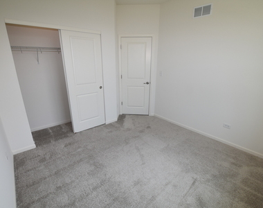 2945 Showplace Drive - Photo Thumbnail 32