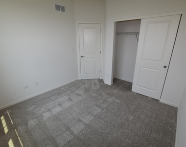 2945 Showplace Drive - Photo Thumbnail 27
