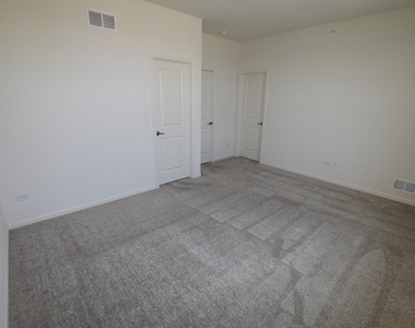 2945 Showplace Drive - Photo Thumbnail 39