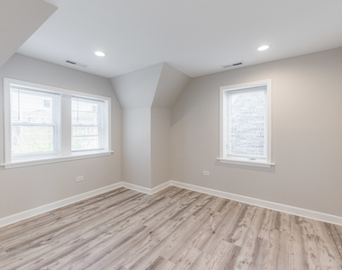 1809 Euclid Avenue - Photo Thumbnail 23