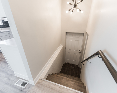 1809 Euclid Avenue - Photo Thumbnail 30