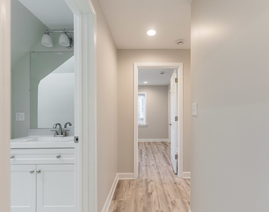1809 Euclid Avenue - Photo Thumbnail 19